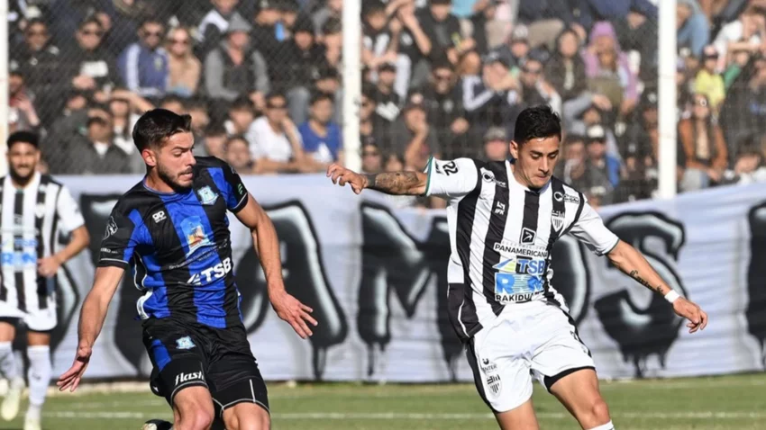 Deportivo Rincón y Cipolletti serán locales el sábado 