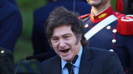 Milei fue declarado “persona no grata” en Bariloche, por sus dichos sobre Malvinas