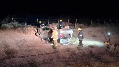 Un roquense volcó en la Ruta 22 cerca de Plaza Huincul y fue trasladado al hospital