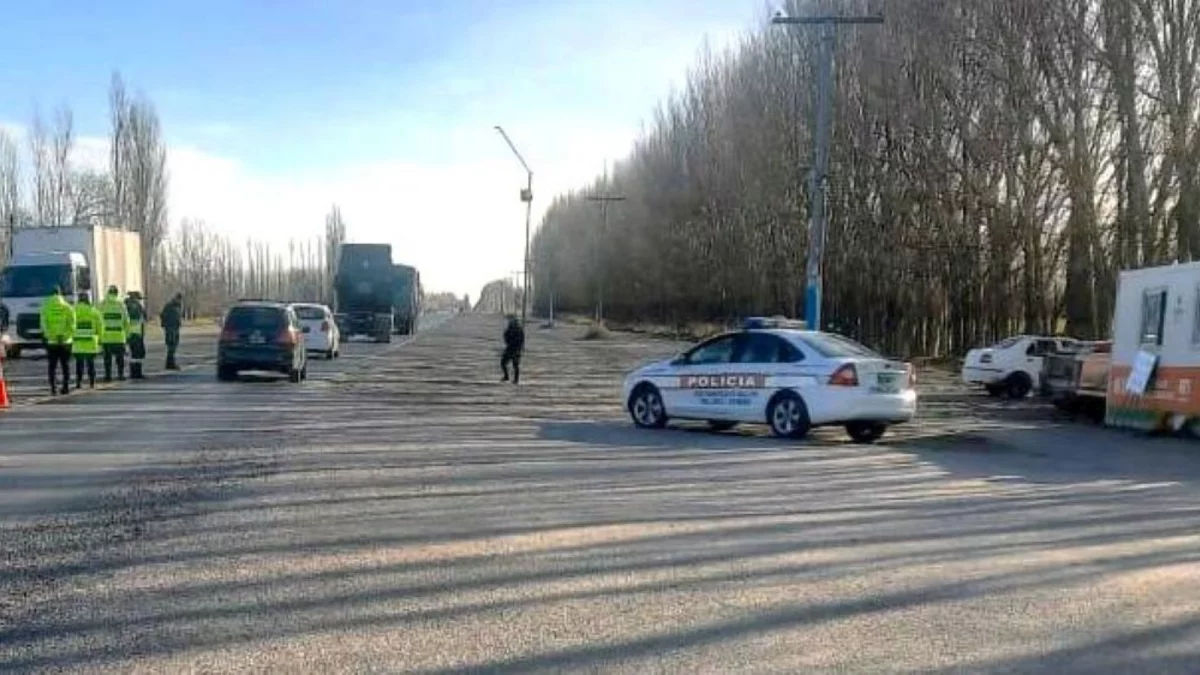 Muy borracho, pisteaba por la Ruta 22 y lo detuvieron tras una persecución ¿De cuánto es la multa?