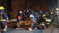 Fuerte vuelco en la Ruta 7: el conductor quedó atrapado y tuvieron que rescatarlo