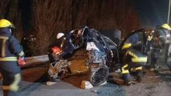 Fuerte vuelco en la Ruta 7: el conductor quedó atrapado y tuvieron que rescatarlo