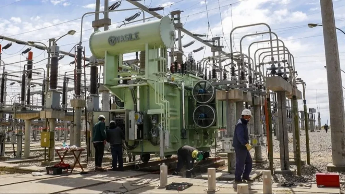 Lanzan obras por USD 6.600 millones para la red eléctrica y lo pagan los usuarios ¿qué pasa en Neuquén?