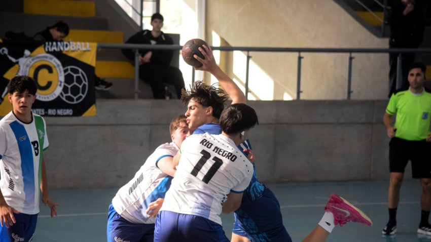 Neuquén se quedó con el clásico y la permanencia