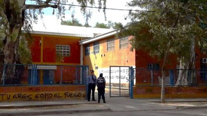 Tras las amenazas con armas a un estudiante, este miércoles retoman las actividades en la ESRN 1