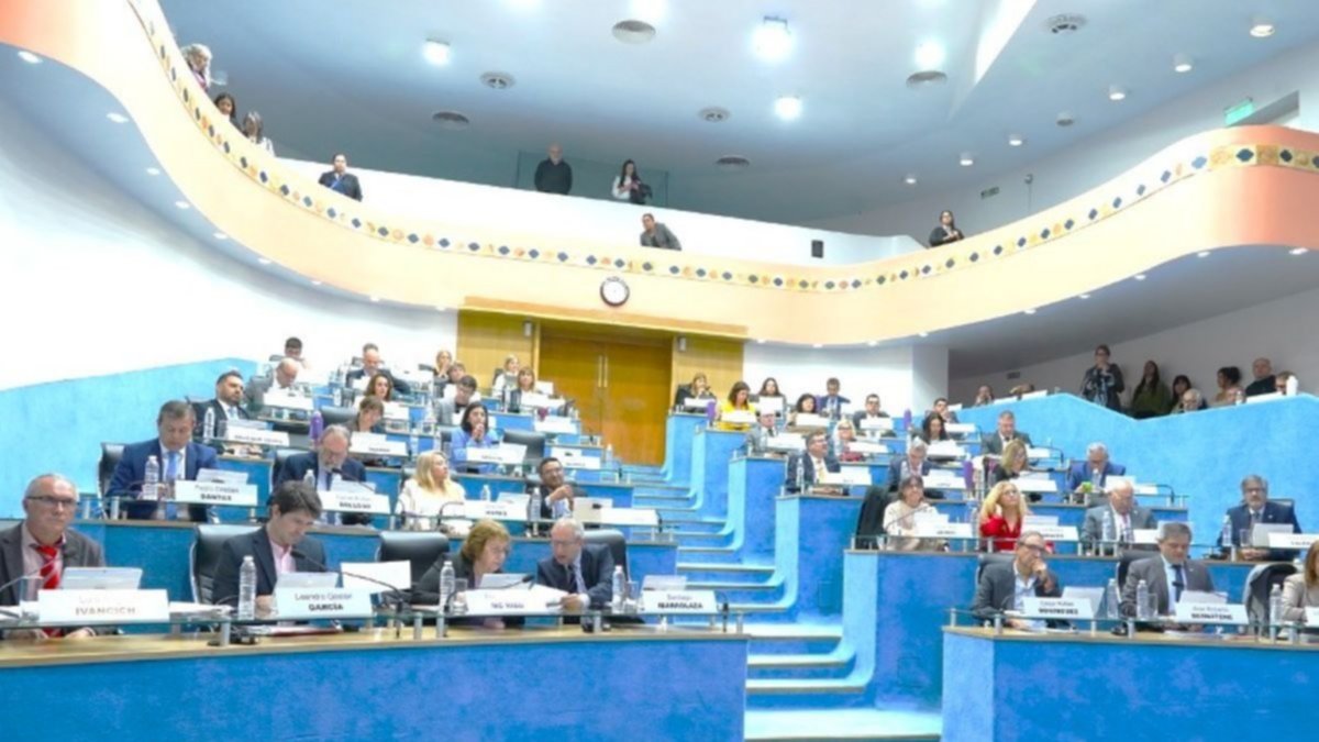 Este jueves vuelve a sesionar la legislatura rionegrina