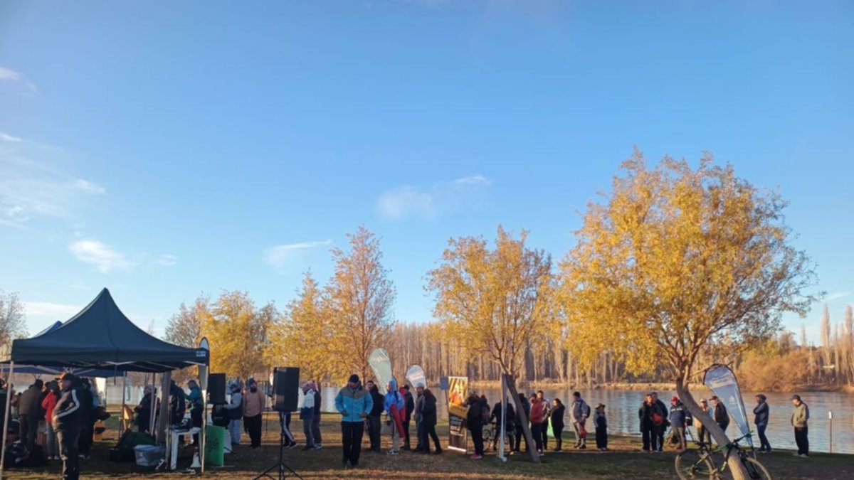 Pasó el 8° Torneo de Pesca de carpas en Neuquén con récord de participación