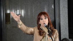 Cristina debe presentarse en Comodoro Py dentro de cinco días hábiles