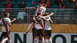 River le ganó 3-1 al Urawa Red Diamonds y empezó con el pie derecho