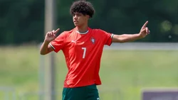 El hijo de Cristiano Ronaldo debutó en la selección de Portugal y metió un doblete en la final