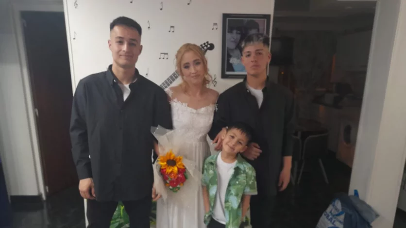 El motivo de los girasoles con los que la familia espera a Alison