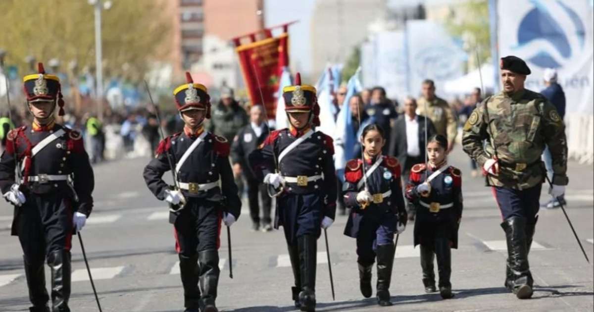 Neuquén celebra el 9 de Julio con un gran desfile patrio en el centro ...