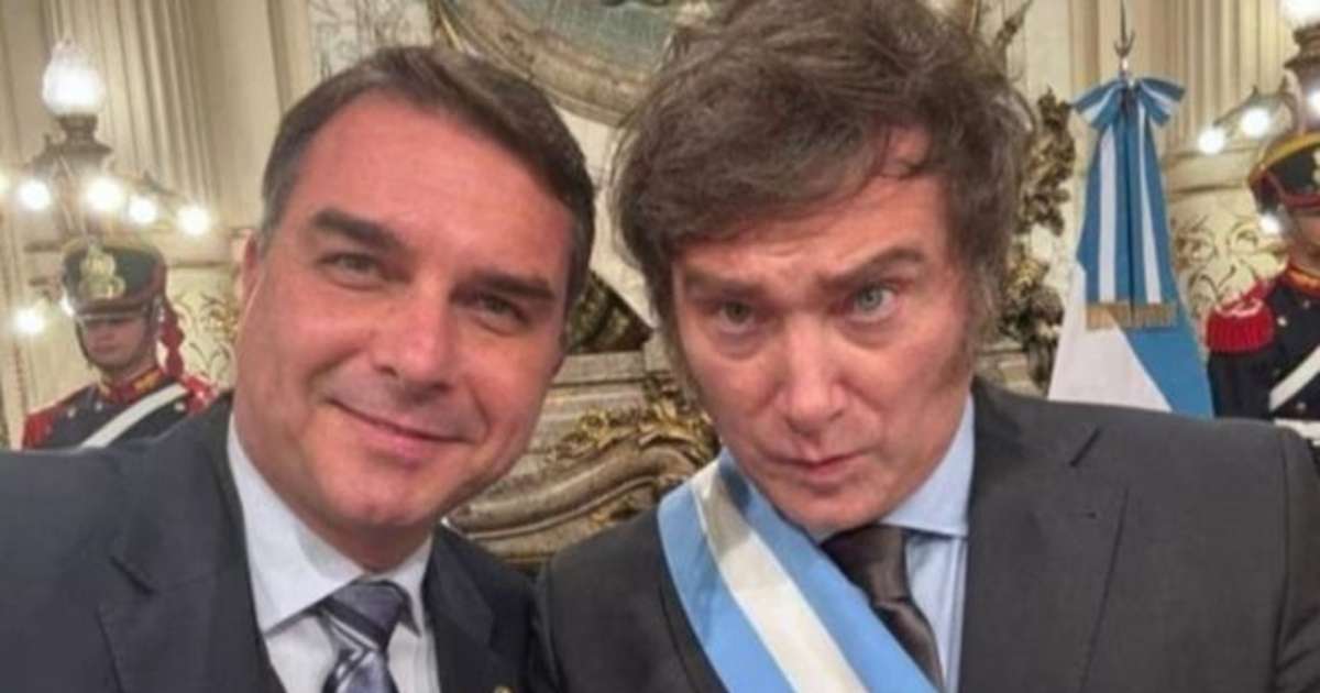 Imagen de la noticia "Diputados del PT de Brasil impulsan una investigación contra Javier Milei por su viaje de apoyo a Flávio Bolsonaro" publicada por mejorinformado.com