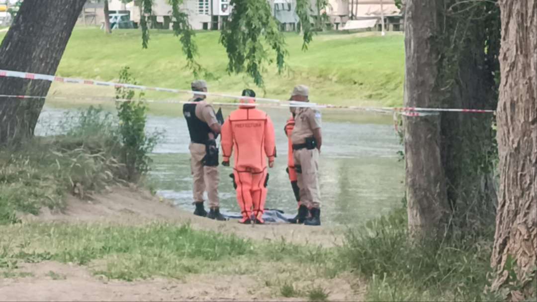 Conmoción en la costa del Limay: encontraron el cuerpo de un hombre en la zona de los clubes de Neuquén